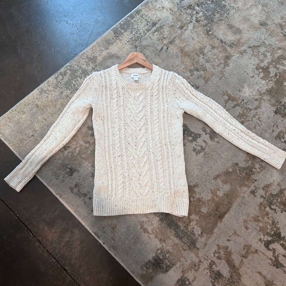 Old Navy Cream Cable Knit Sweater Size XS